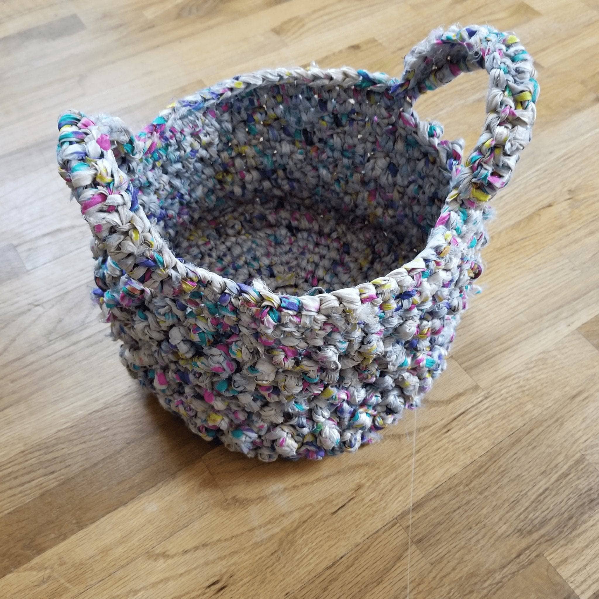 Easy Crochet Basket Pattern Kit - Fun Beginner Project – Darn Good Yarn