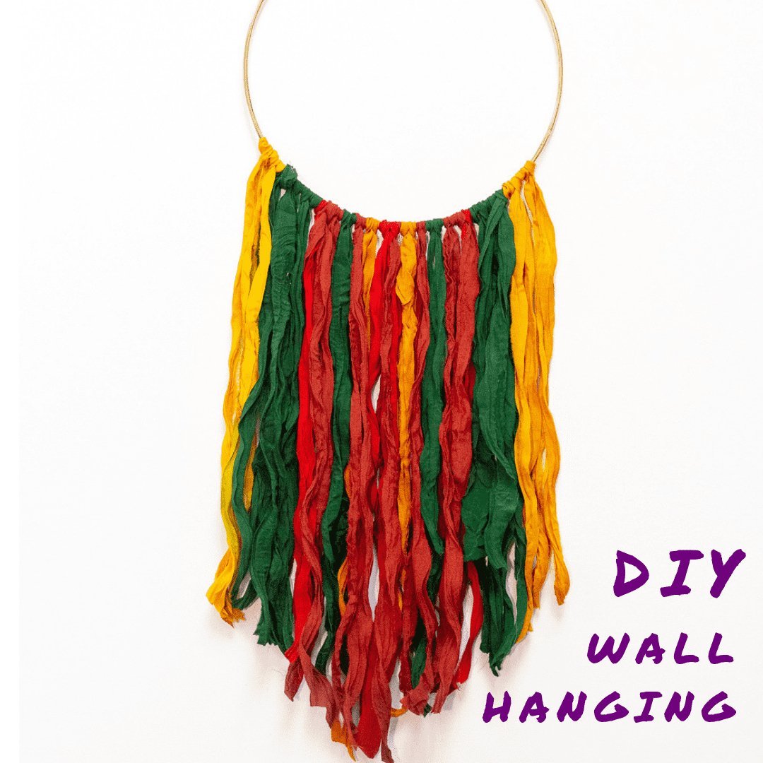 Easy DIY Holiday Wall Hanging using Darn Good Yarn - Darn Good Yarn