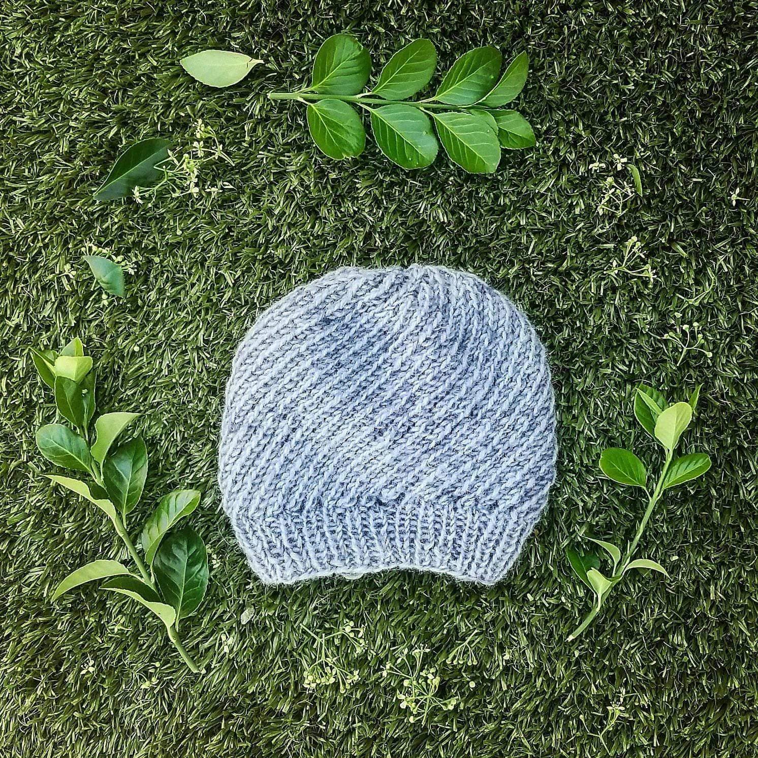 FREE PATTERN FRIDAY: Better Hair Baggy Knit Beanie Knitting Pattern/Kit - Darn Good Yarn