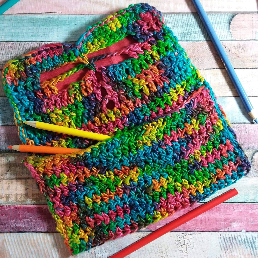 FREE PATTERN FRIDAY: DRAGONFLY NOTION PENCIL POUCH - Darn Good Yarn