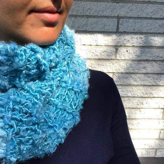 FREE PATTERN FRIDAY: Knitting for Beginners - The Ocean Waves Cowl - Darn Good Yarn