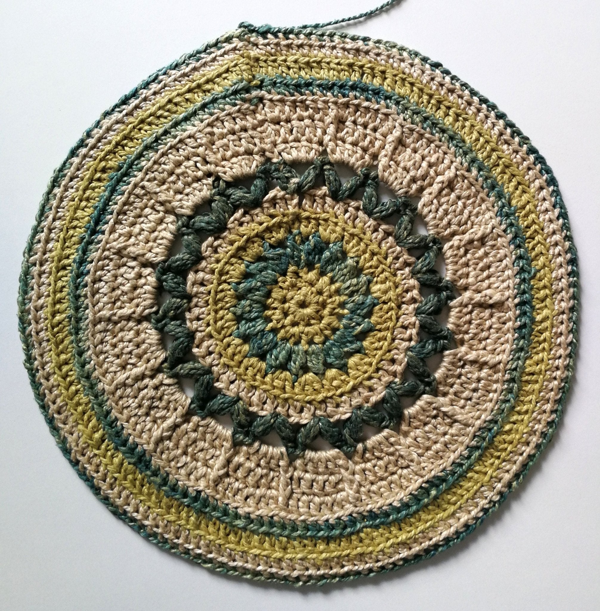 Why Won’t My Crochet Circle Lie Flat? - Darn Good Yarn