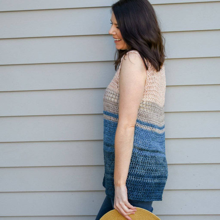 woman wearing the Easy Breezy Top outdoors