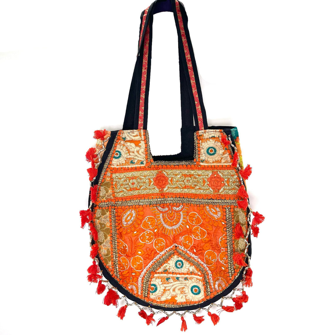 The Wanderlust Tote: Oval Embroidered Market Bag