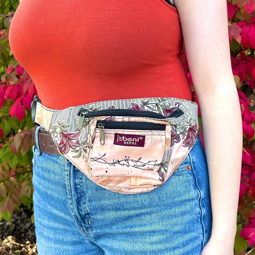 Girl wearing a neutral tone Sari Silk Fanny Pack around her waist