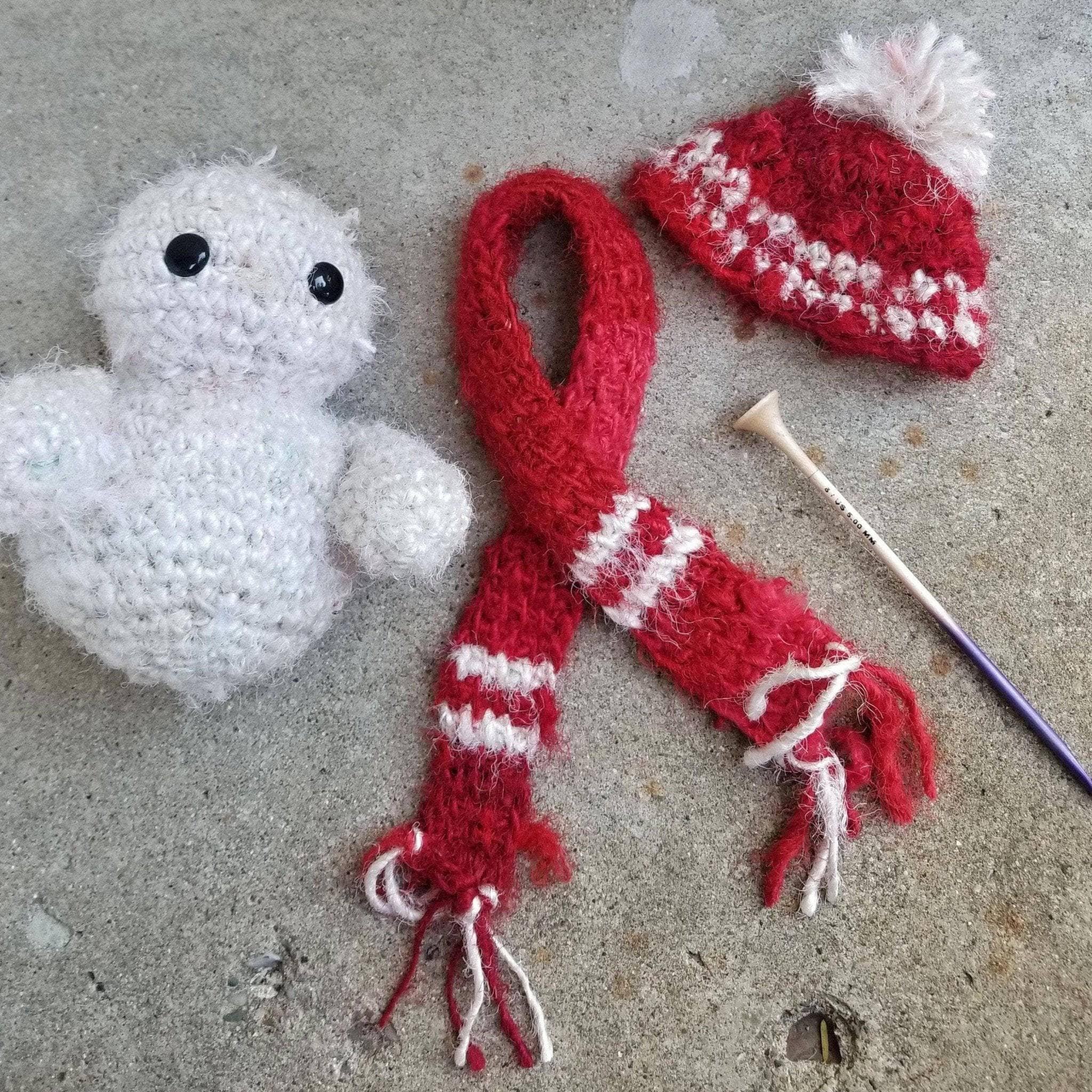 Silky Snowman Amigurumi Crochet Kit